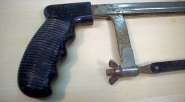 If the wingnut gets rusty, lightly oil it for best results.