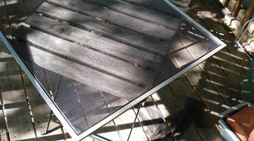 A screen and spline.