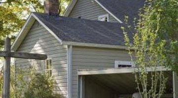 How to Hook a Mobile Home to a Household Propane System